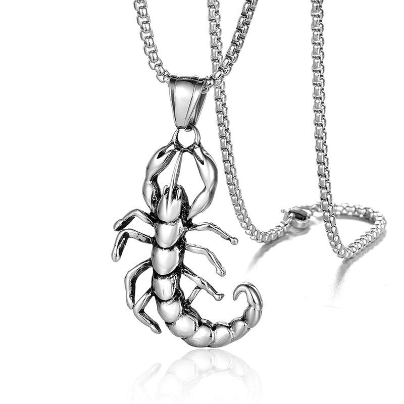 Collier pendentif scorpion en acier inoxydable