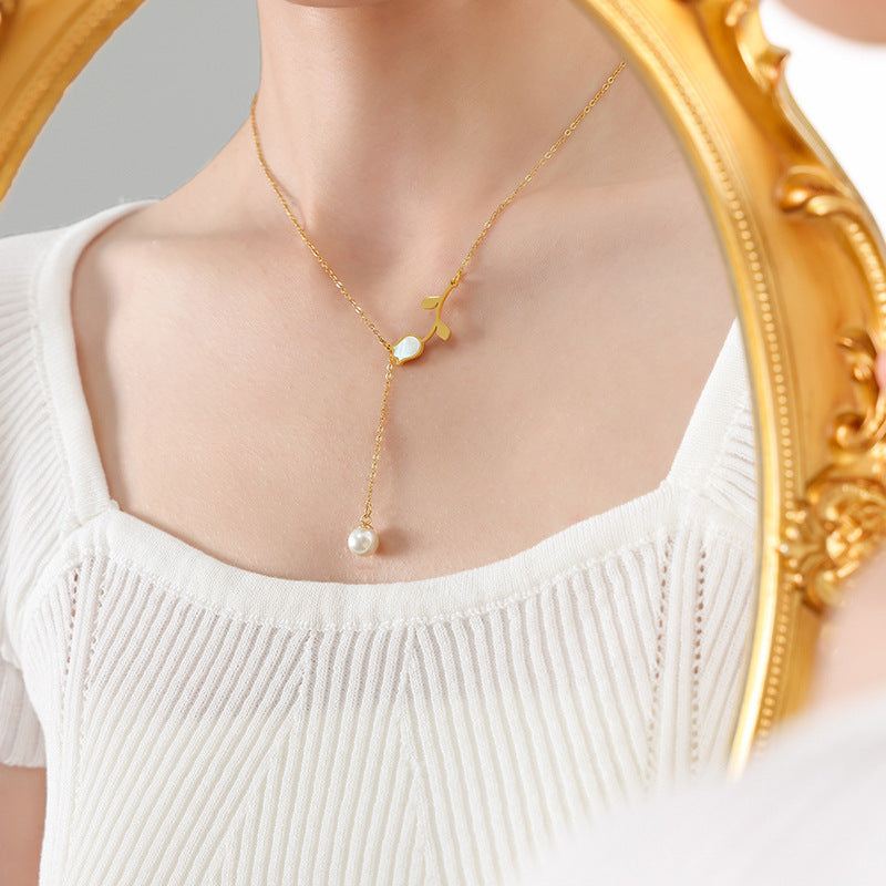 Rose Pendant & Imitation Pearl Pendant Tassel Necklace