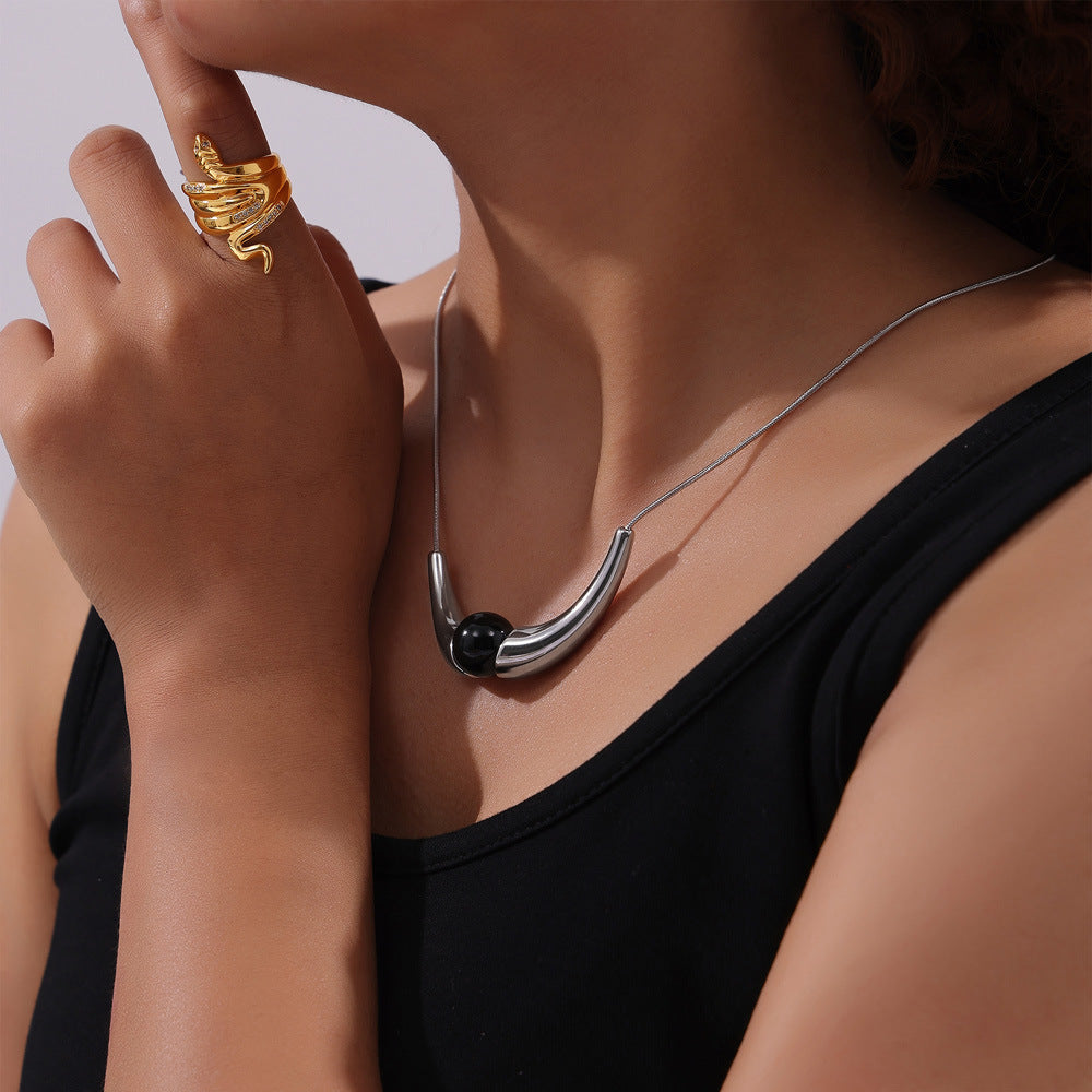 Stainless Steel Snake Chain Agate Crescent Pendant Necklace