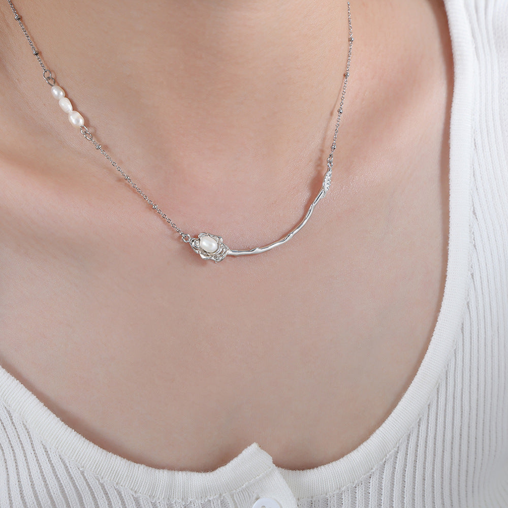 Stainless Steel Rose Pendant Inlay Freshwater Pearl Necklace
