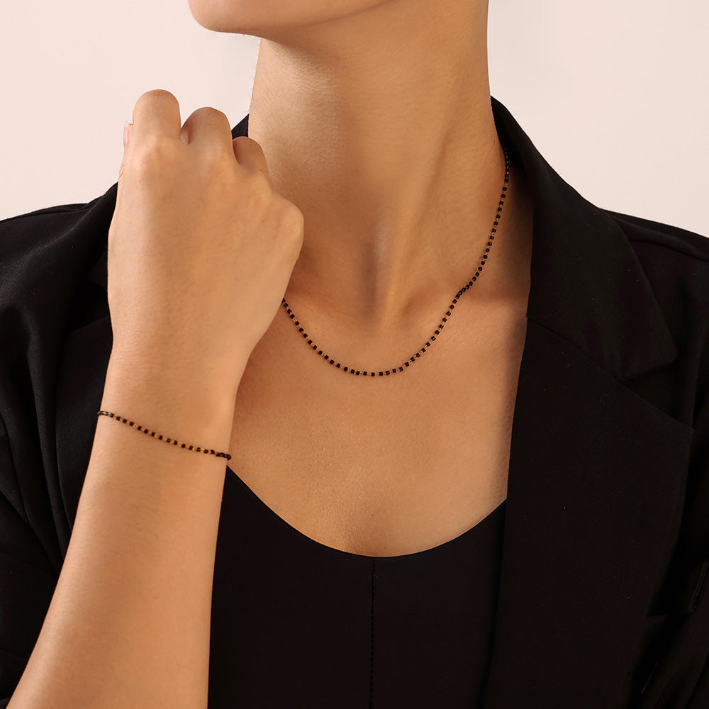 Cylindrical Black Glass Bead Necklace Bracelet Jewelry Suit