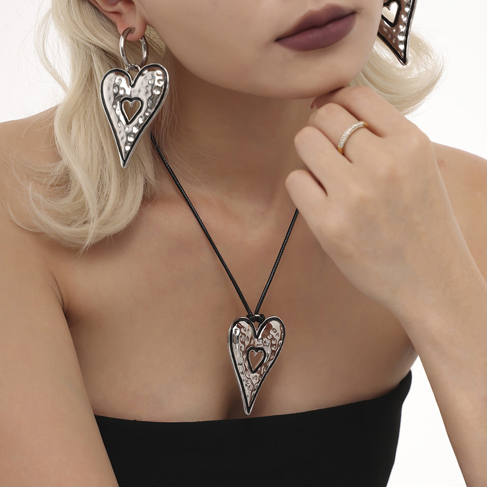 Stainless Steel Oil Drop Heart Earrings Leather Rope Necklace Jewelry Suit
