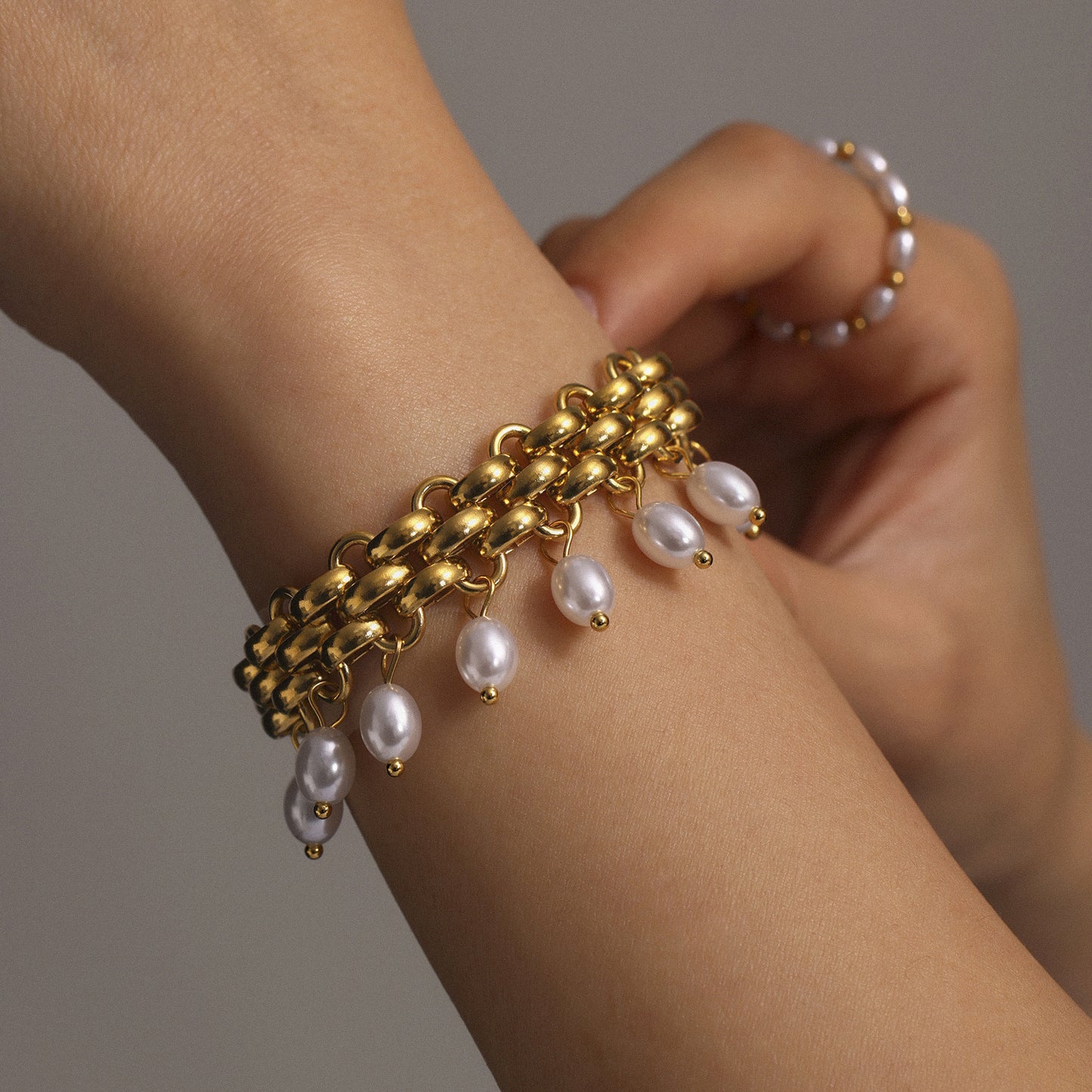 Stainless Steel Chain Imitation Pearl Tassel Multi-layer Necklace Bracelet Jewelry Suit