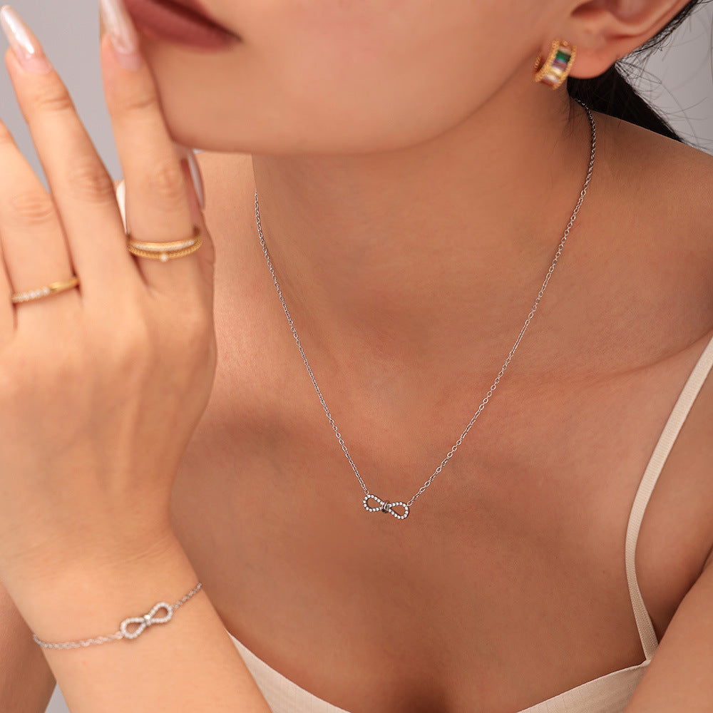 Figure 8 Pendant Inlay Cubic Zirconia Necklace Bracelet Jewelry Suit