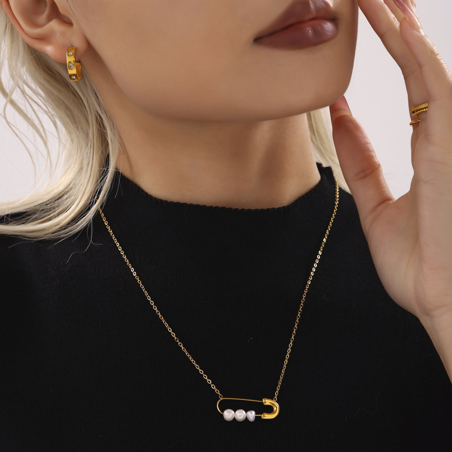 Stainless Steel Paper Clip Pendant Necklace