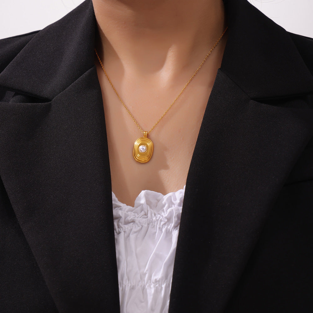Stainless Steel Multi-level 3D Round Pendant Inlay Imitation Pearl Necklace