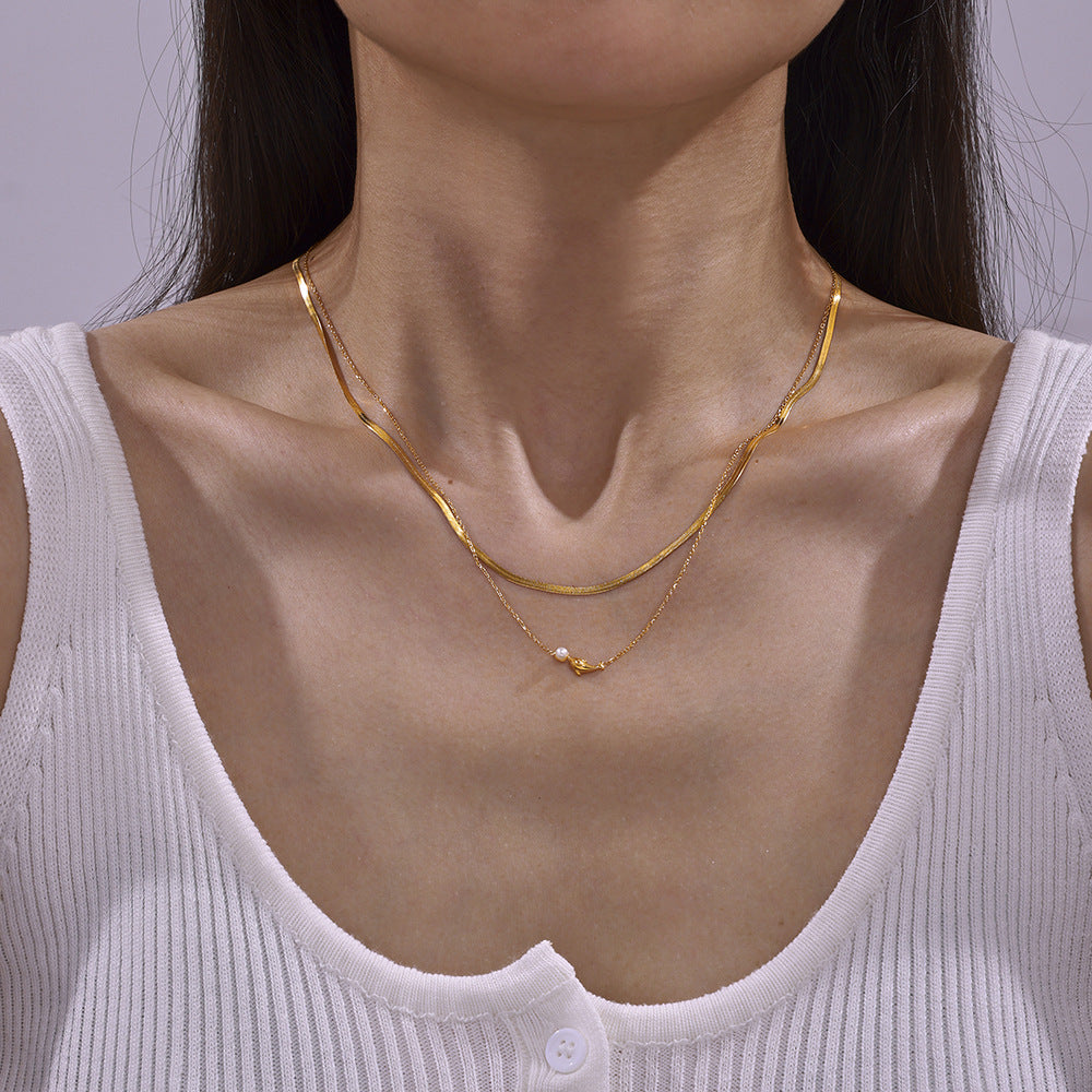 Stainless Steel Dolphin Stitching Imitation Pearl Pendant Necklace