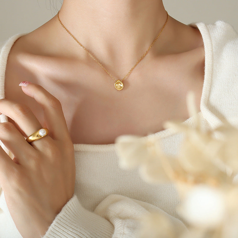 Stainless Steel Shell Imitation Pearl Pendant Necklace