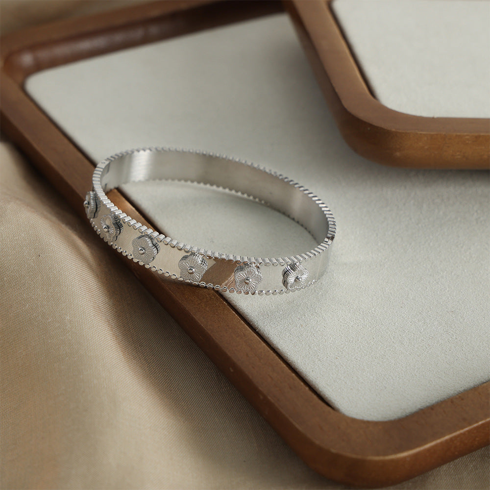 Vintage Flower Pattern Stainless Steel Bangle Bracelet