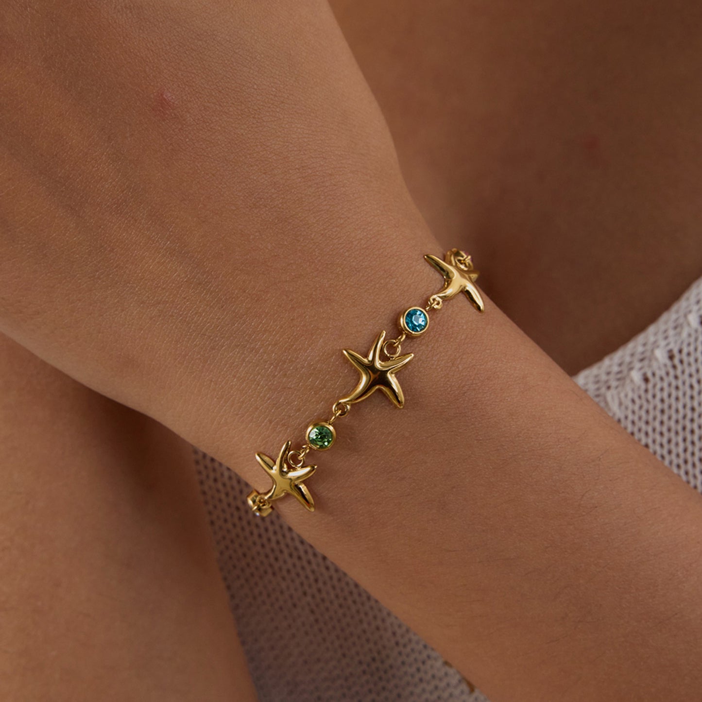 Stainless Steel Zircon Starfish Curb Chain Bracelet