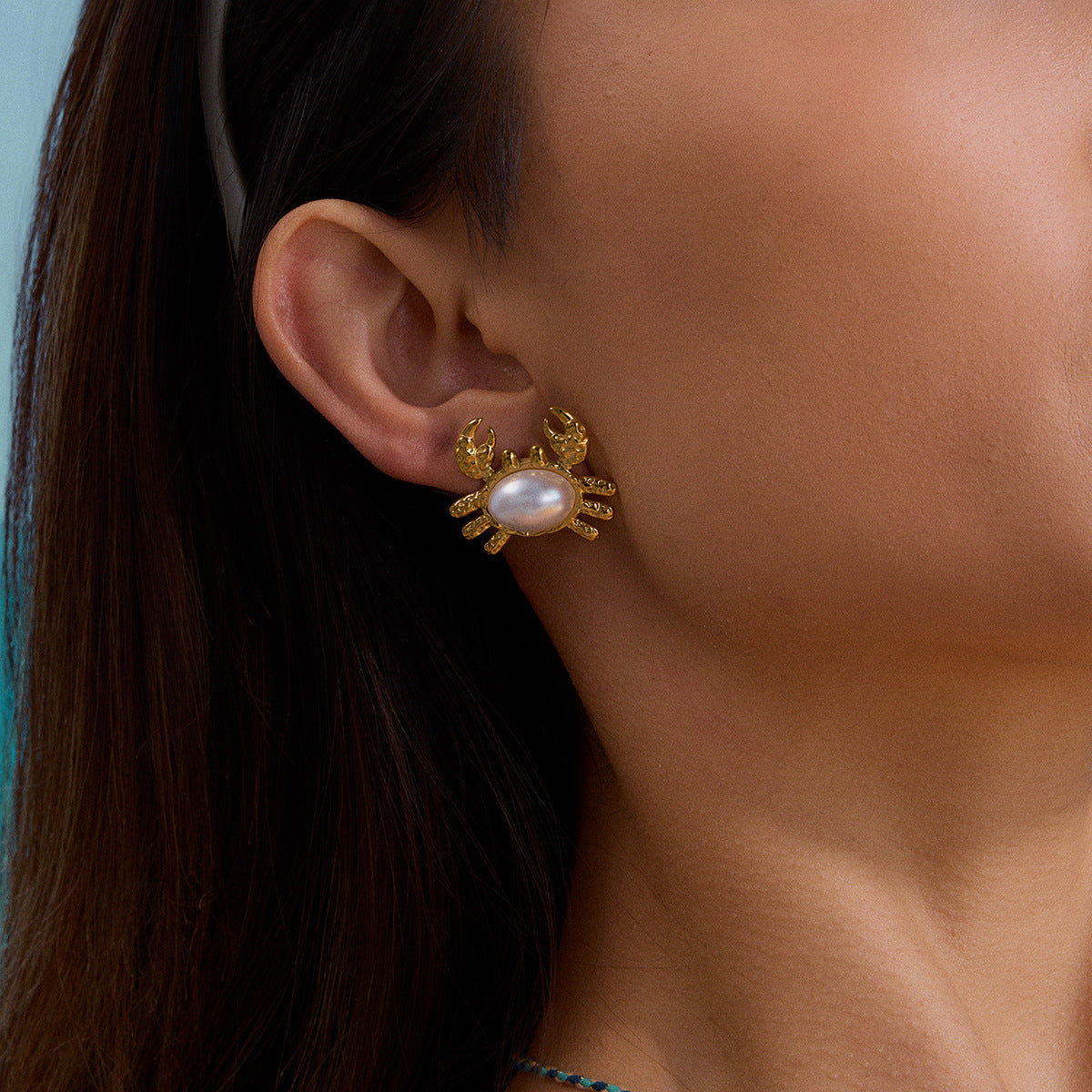 Stainless Steel 18K Gold PVD Crab Pearl Stud Earrings