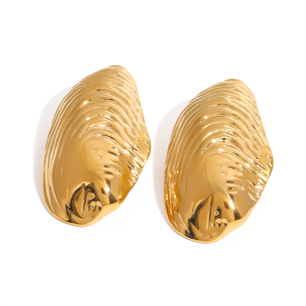 Stainless Steel Geometric Thread Clam Shell Huggie Earrings