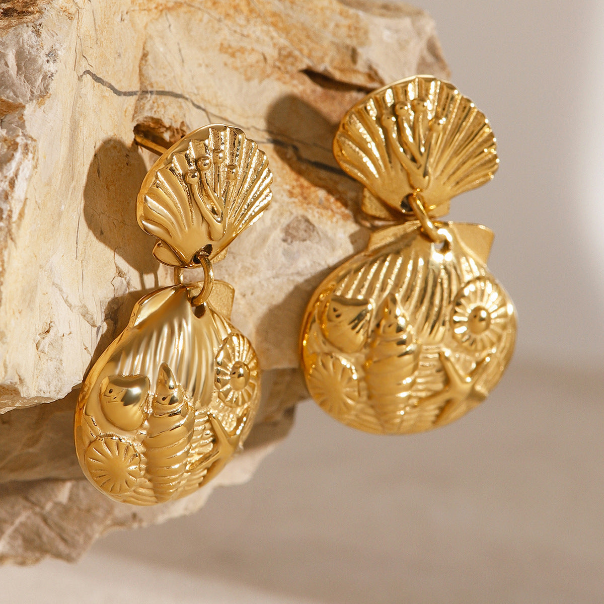 Stainless Steel 18K Gold PVD Ocean Pendant Shell Stud Earrings