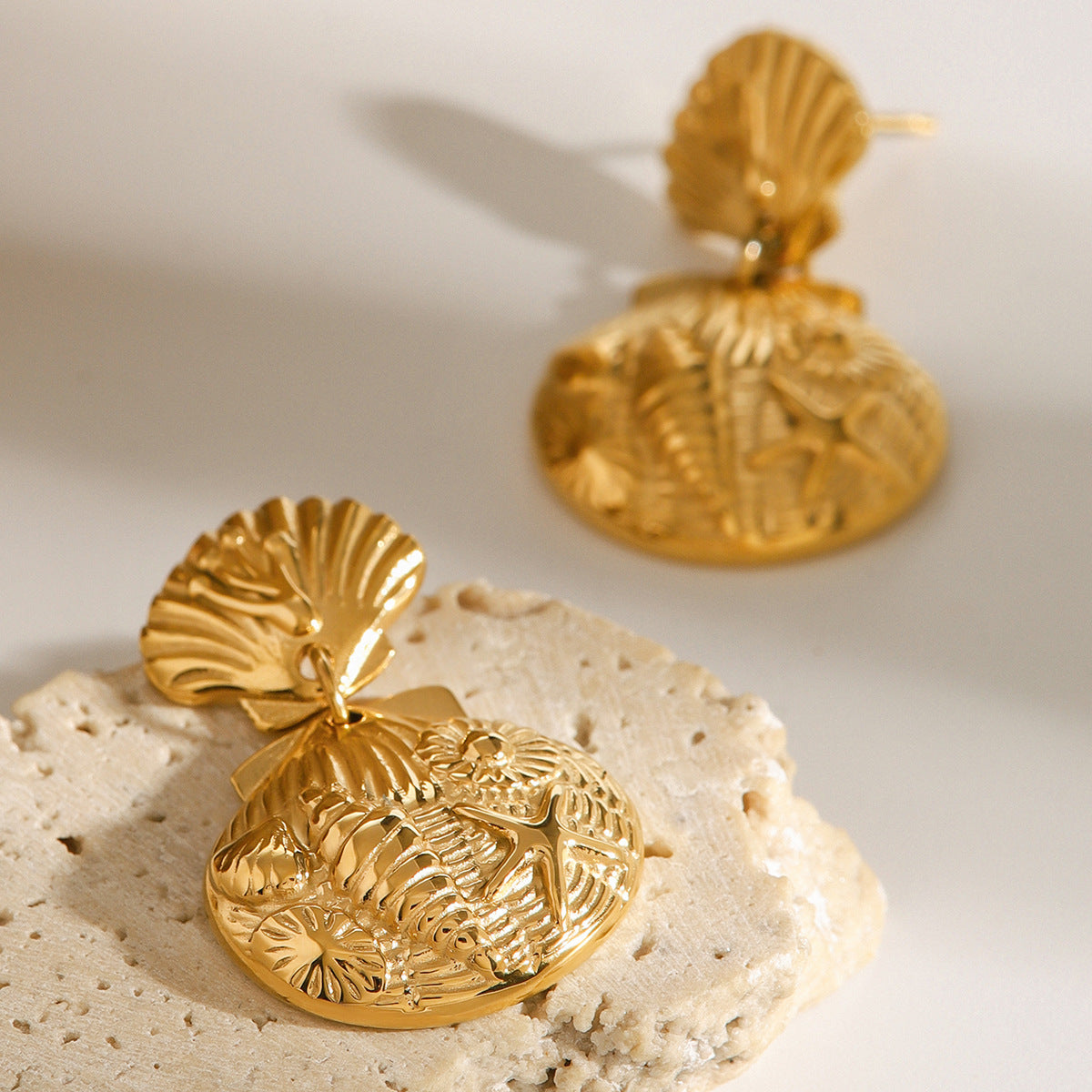 Stainless Steel 18K Gold PVD Ocean Pendant Shell Stud Earrings
