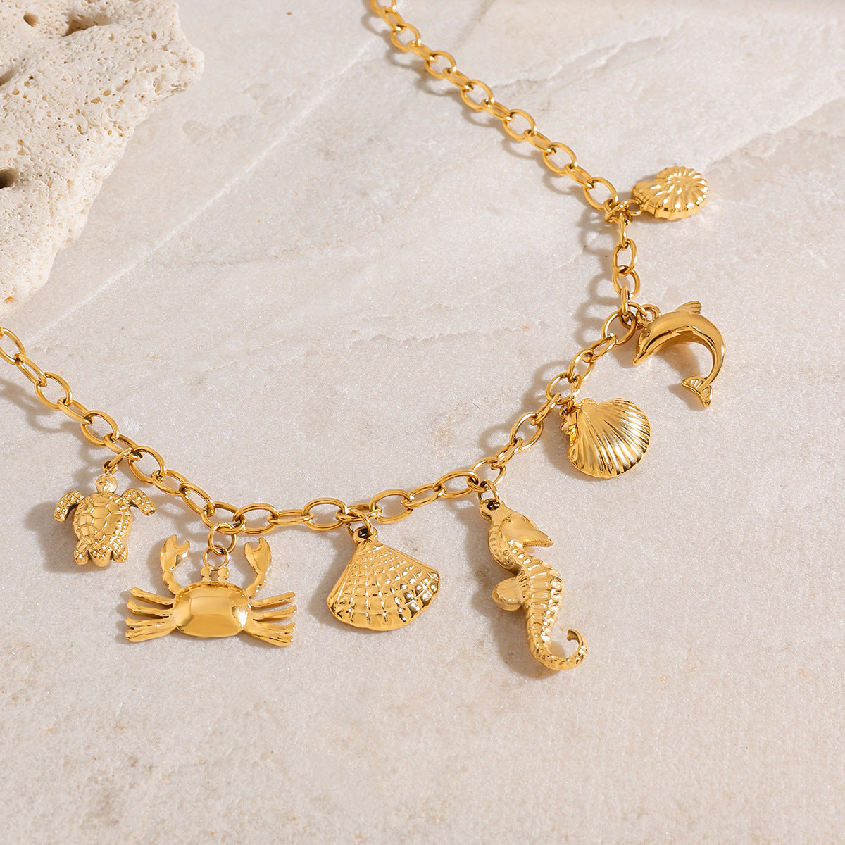 Stainless Steel Seahorse Pendant Cable Chain Necklace