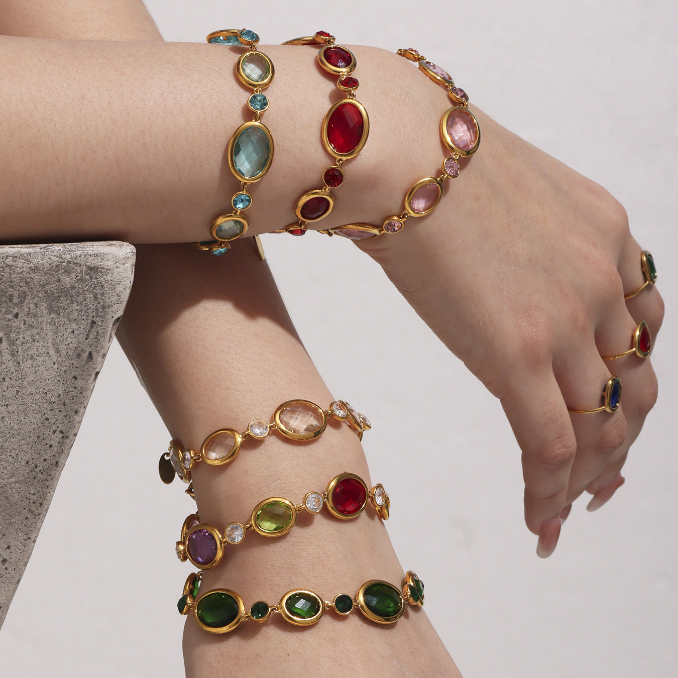 Dopamine Elliptical Cut Czech Glass Bracelet