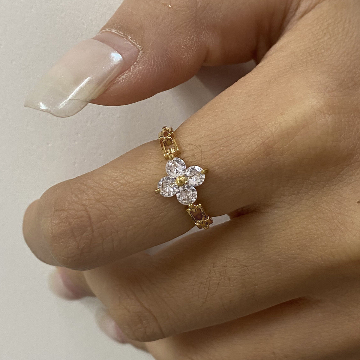 Stainless Steel Four-leaf Clover Cubic Zirconia Ring