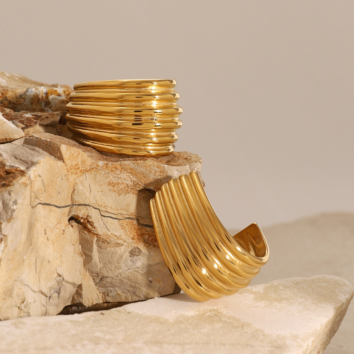 Stainless Steel Thread Textured C-shaped Earrings
