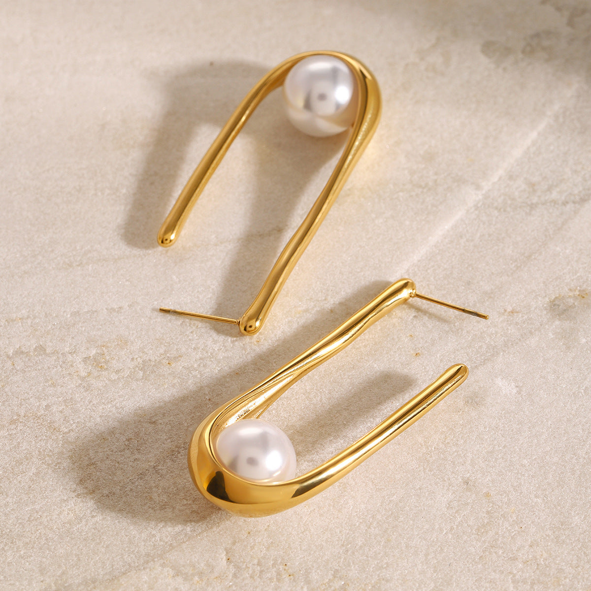 Stainless Steel U-shaped Pearl Earrings