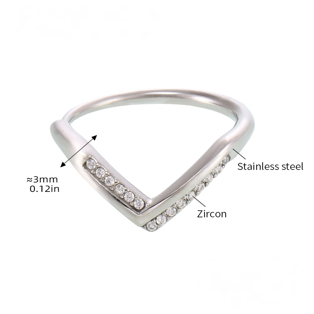 Bague ajustable en acier inoxydable avec zircone cubique en forme de V