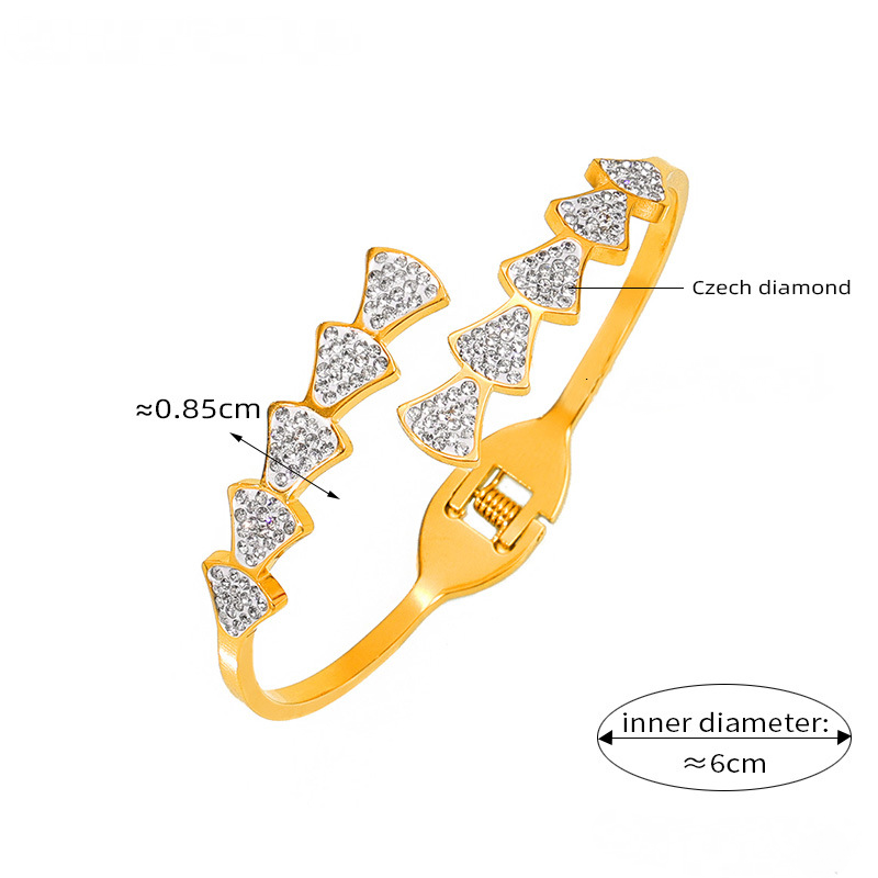 Stainless Steel Skirt Shape Splicing Cuff Bracelet