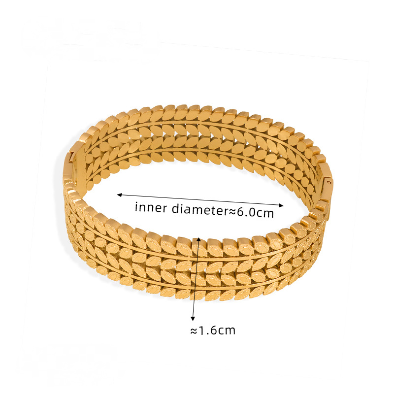 Retro Personalized Leaf Pattern Stainless Steel Bracelet
