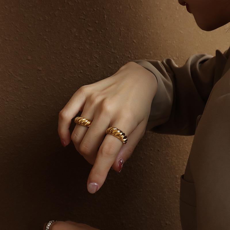 Thread Ring 18K Gold PVD Coated