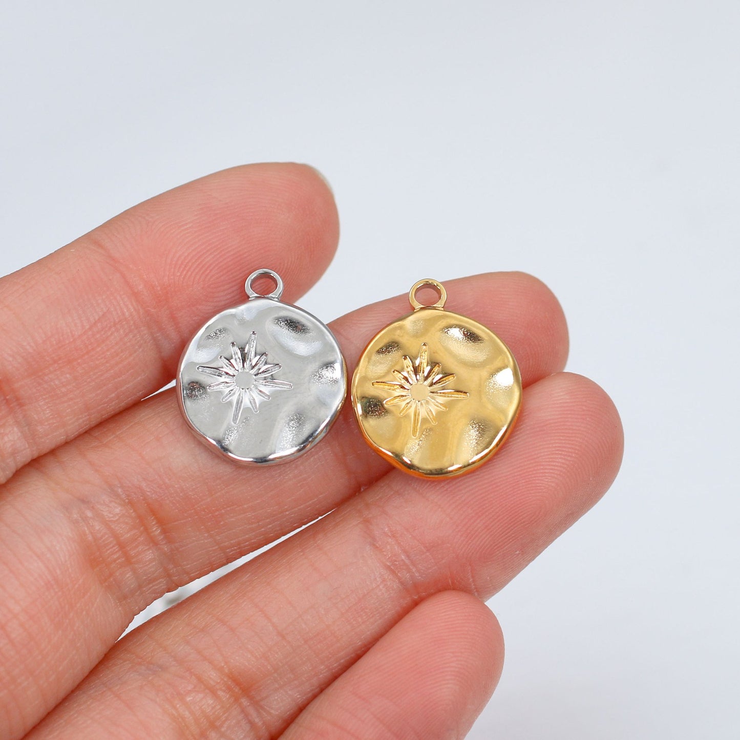 Pendentif étoile ronde à six branches en acier inoxydable