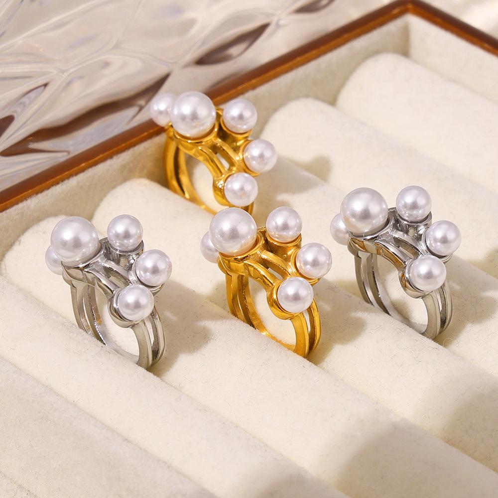 Stainless Steel Hollow Imitation Pearl Ring