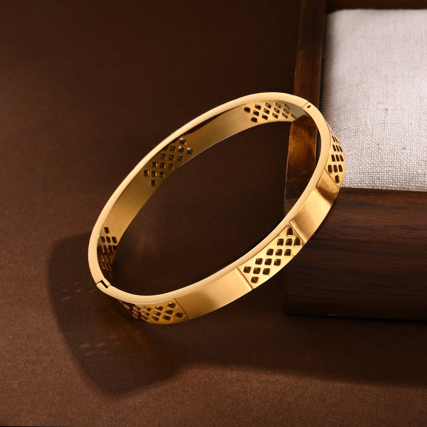 Stainless Steel Hollow Diamond Checker Engravable Bracelet