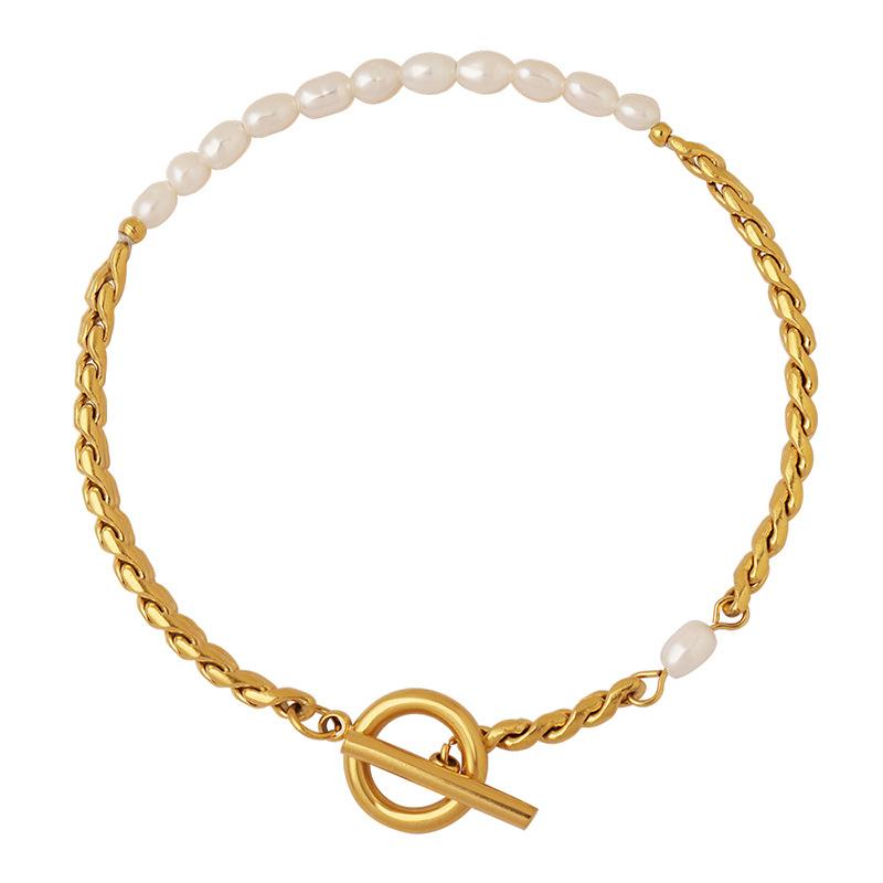 Pulsera de cadena con perlas de agua dulce PVD en oro de 18 quilates