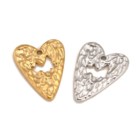18K Gold PVD Hollow Irregular Heart Hammer Pattern Pendant