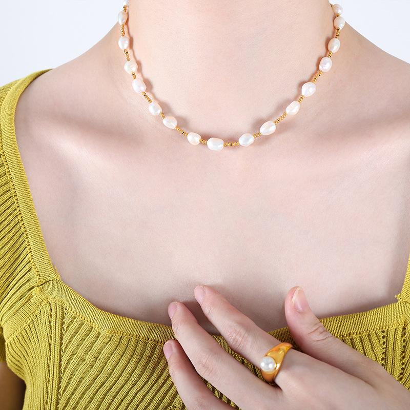 Separated Freshwater Pearl Necklace
