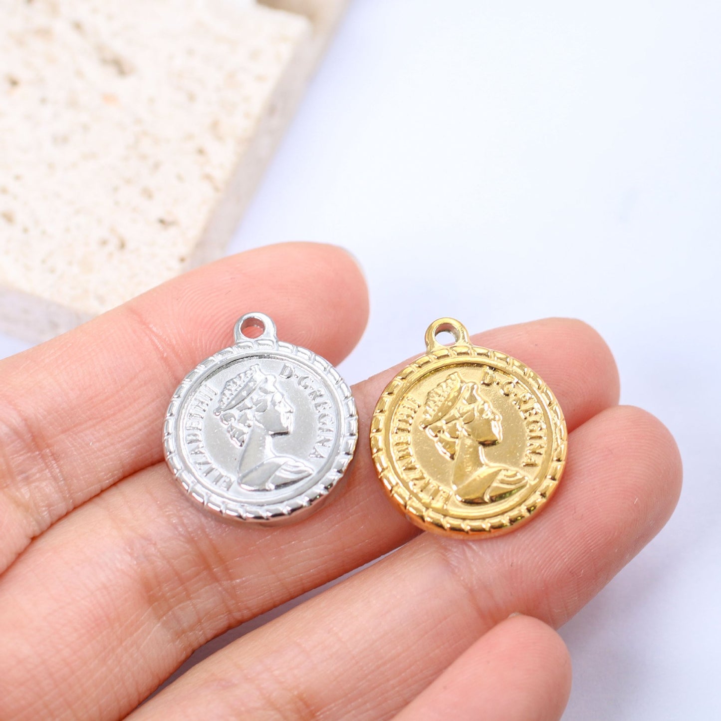 Stainless Steel Medal Elizabeth Pendant