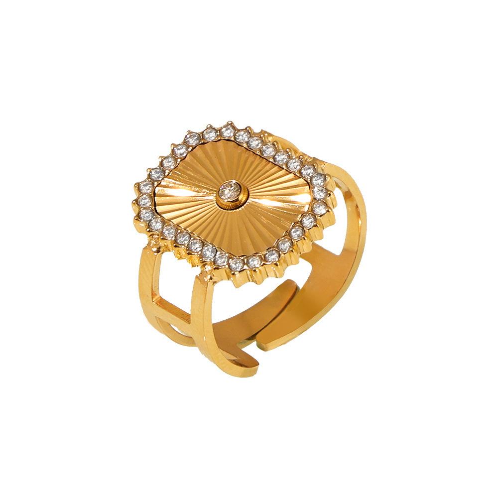 Bague en acier inoxydable avec bordure rectangulaire et incrustation de zircone cubique