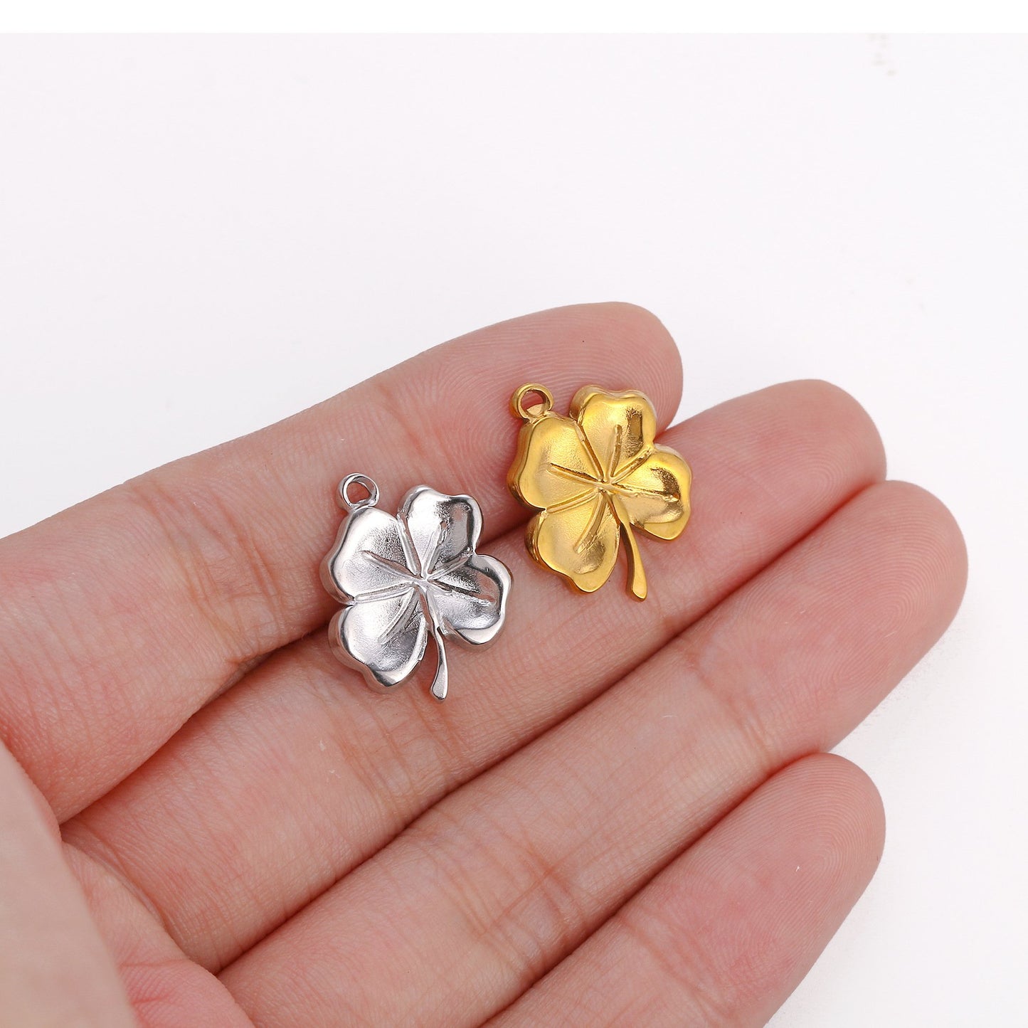 18K Gold PVD Stainless Steel Four Leaf Clover Solid Pendant