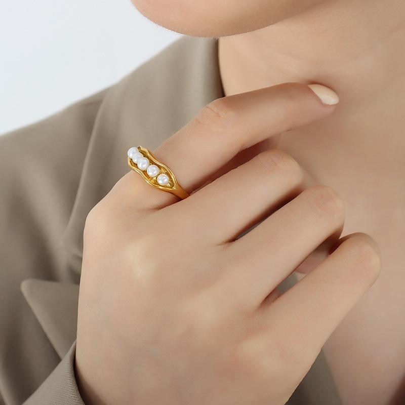 Stainless Steel Pod-Shaped Inlay Freshwater Pearl Ring