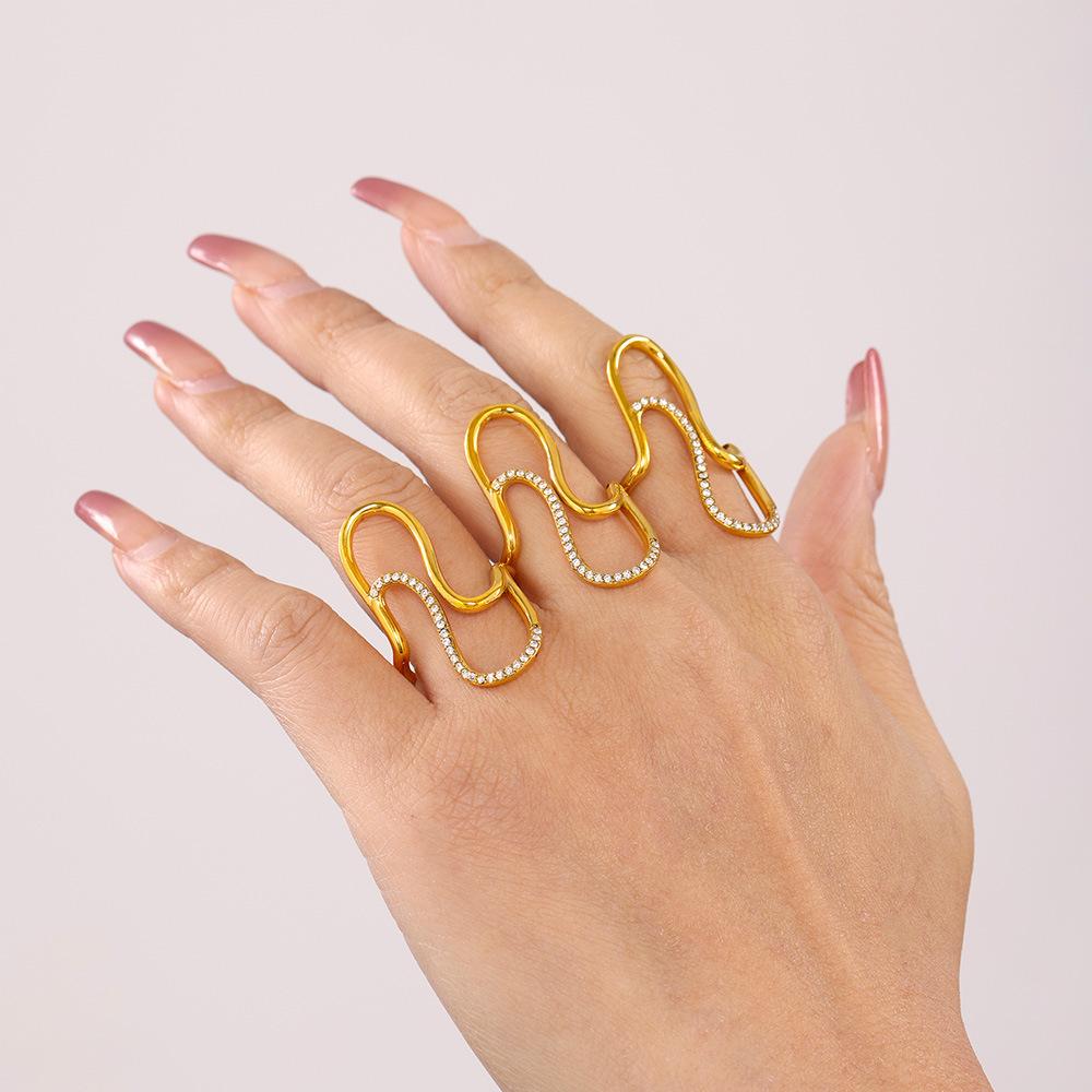 Bague manchette en acier inoxydable avec zircone cubique S Line
