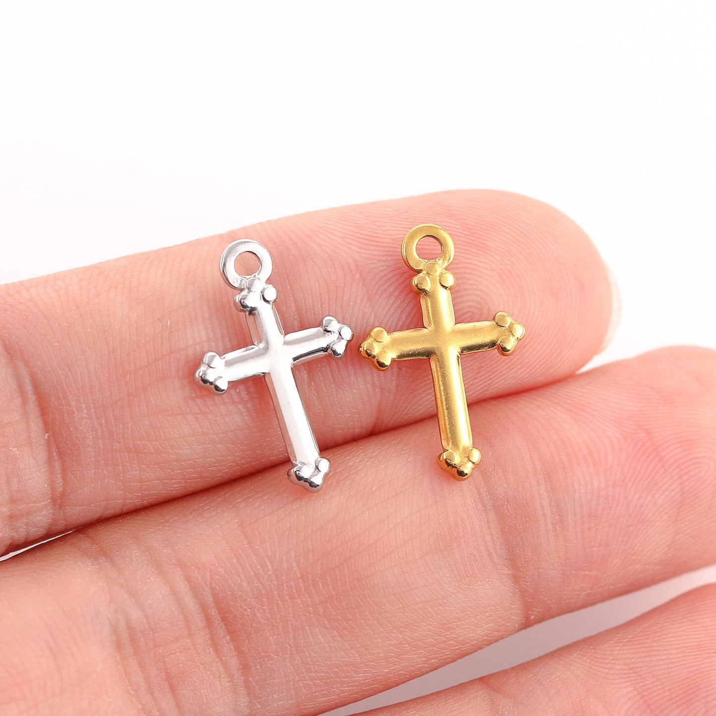 Pendentif croix massif en acier inoxydable poli