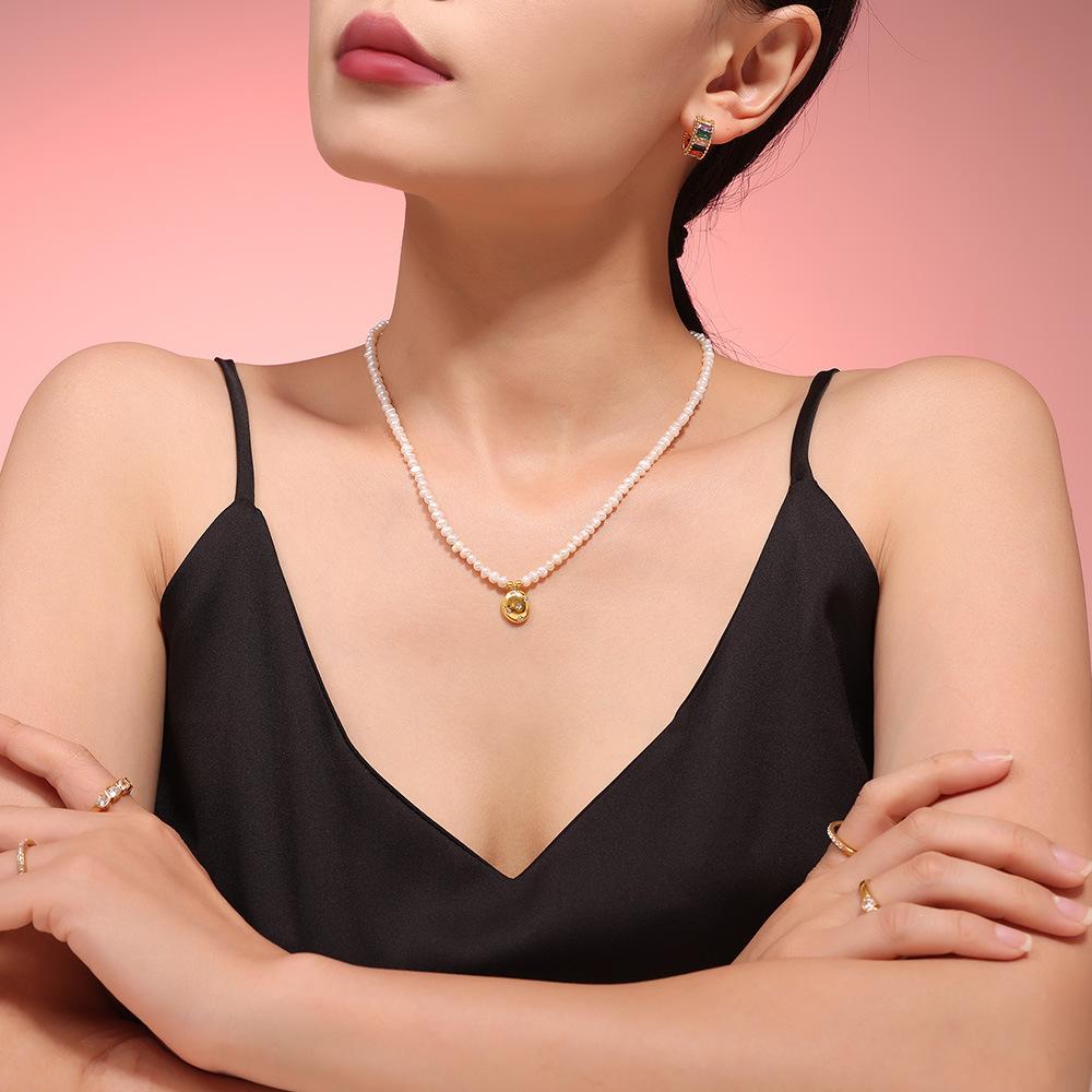 Cubic Zirconia Geometric Pendant Freshwater Pearl Necklace