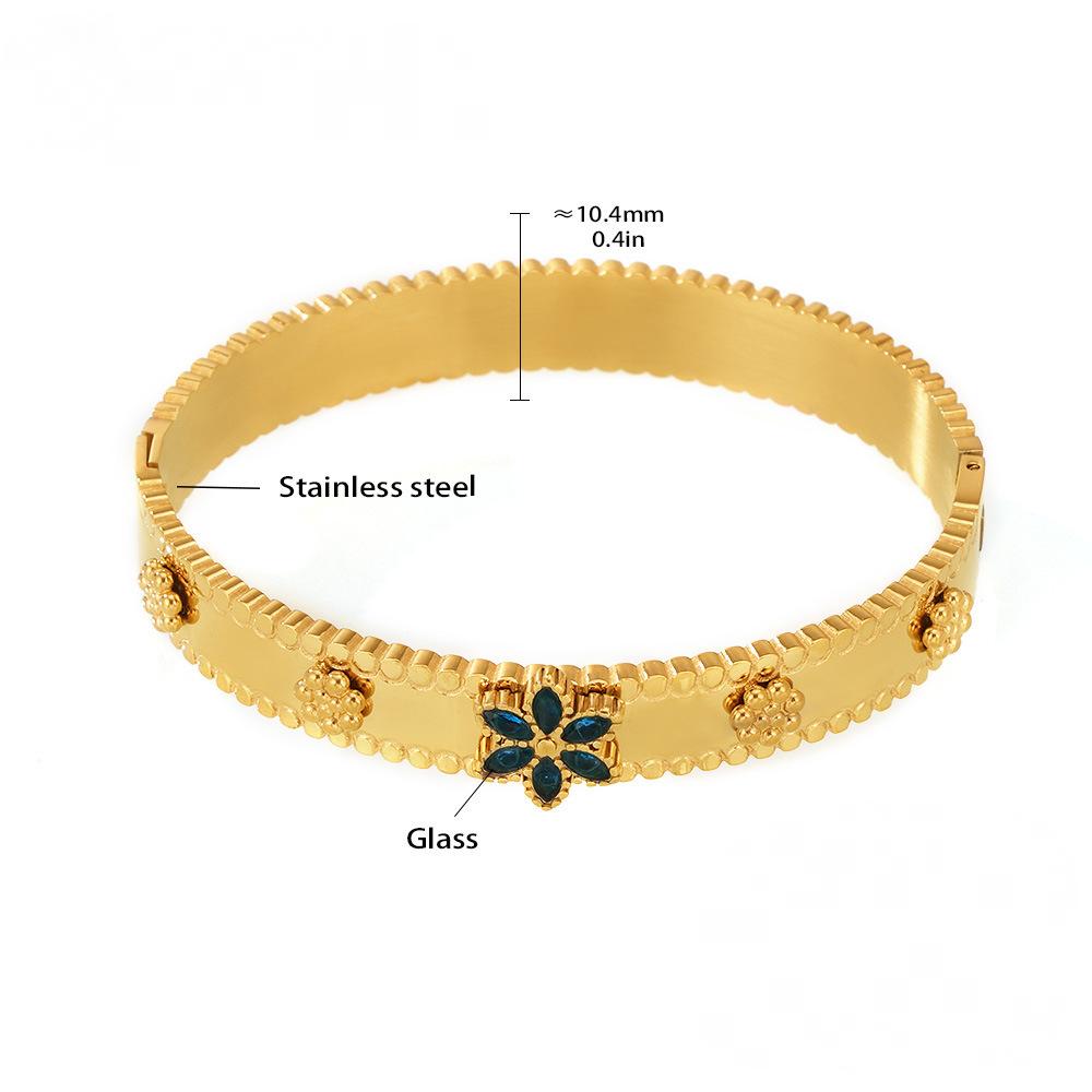 Stainless Steel Snowflake Shaped Cubic Zirconia Bangle Bracelet