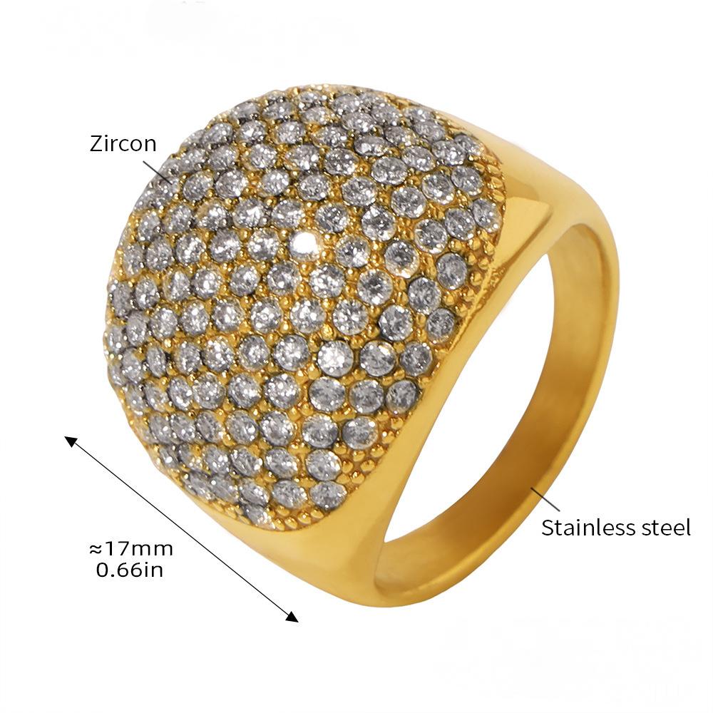 Bague en acier inoxydable avec zircone cubique et gypsophile