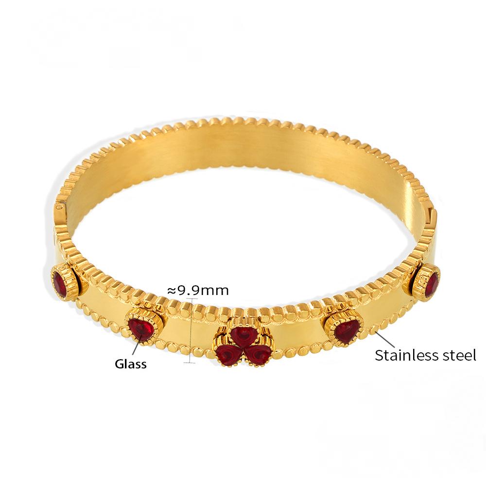 Stainless Steel Heart Shape Cubic Zirconia Bangle Bracelet