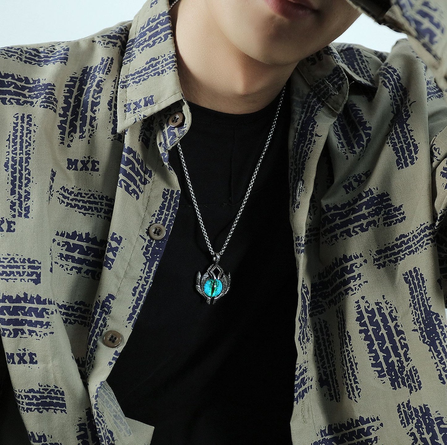Collier pendentif mauvais œil en acier inoxydable