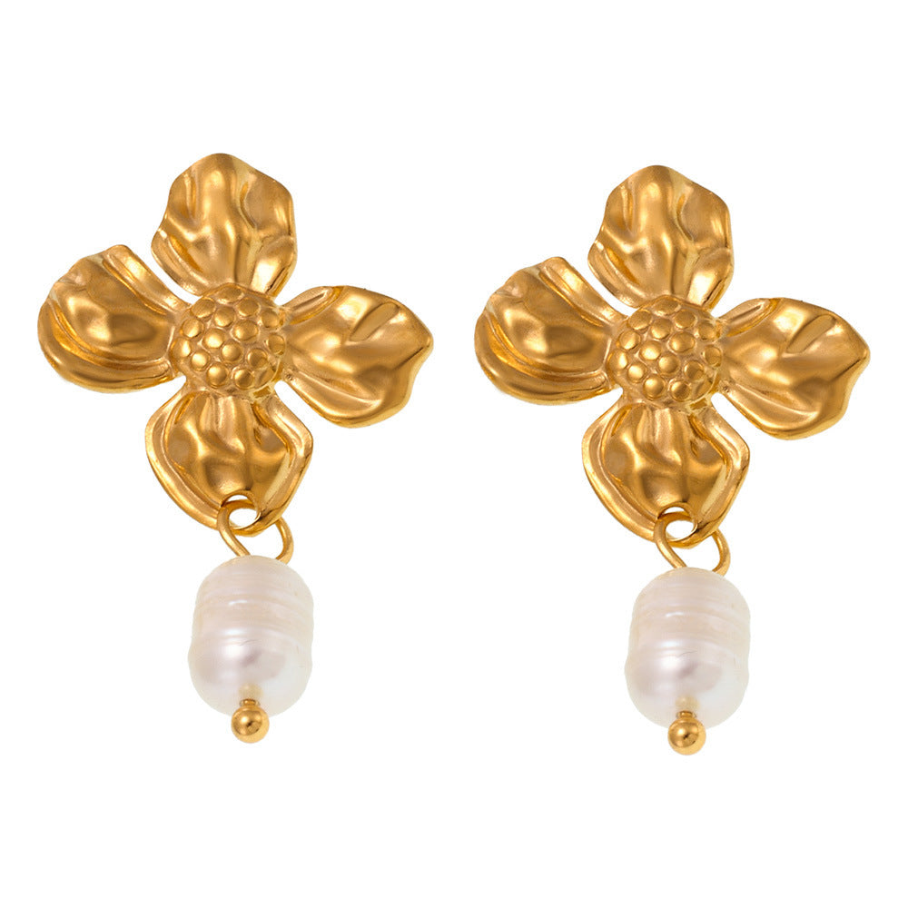 Boucles d'oreilles pendantes en perles d'eau douce et pétales