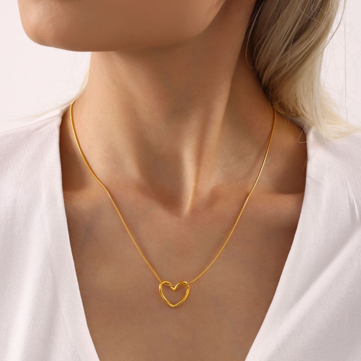 Stainless Steel Heart Shape Line Pendant Necklace
