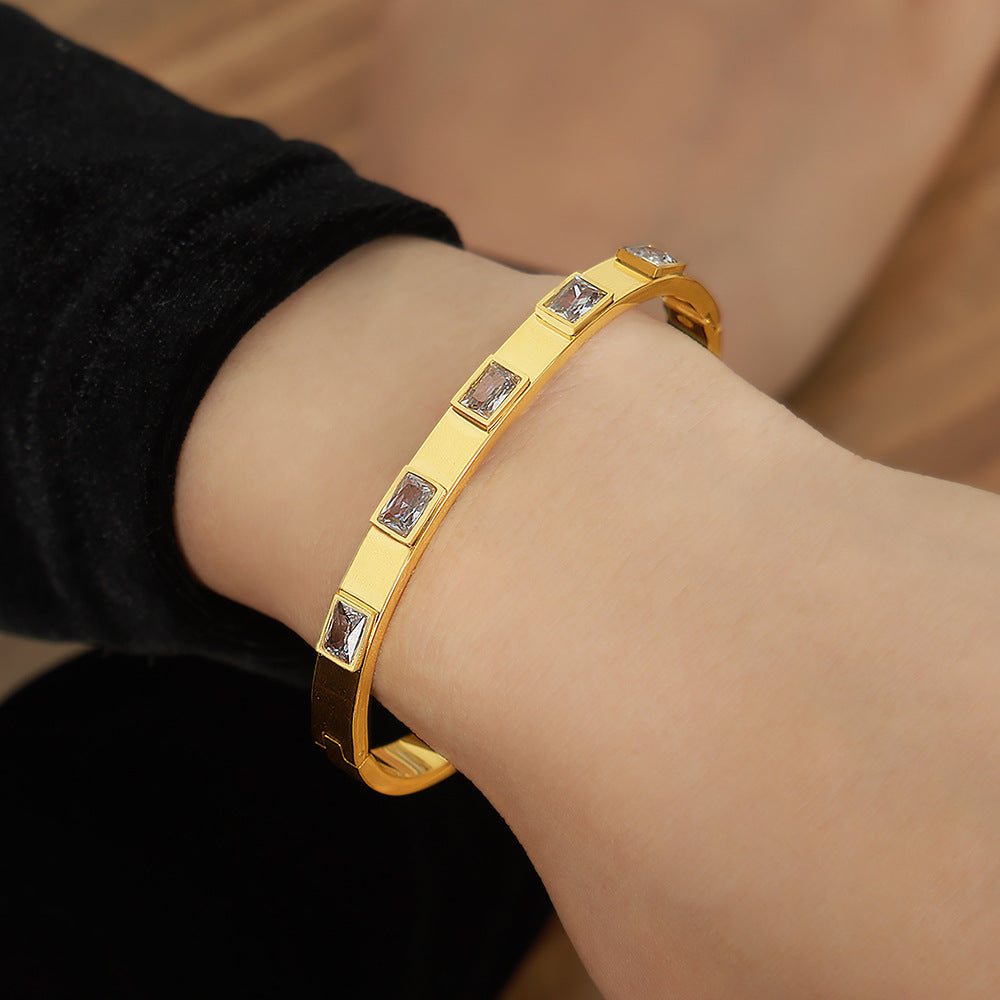 Palace Style Retro Square Cubic Zirconia Bracelet