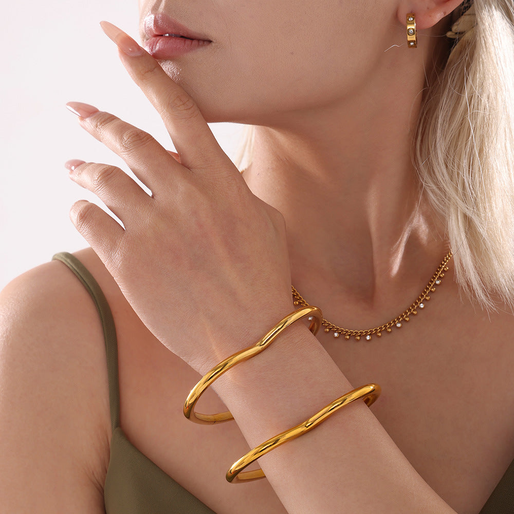 Polished Stainless Steel Heart Shape Bracelet