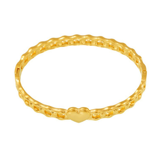 Stainless Steel Heart Hollow Texture Buckle Bracelet