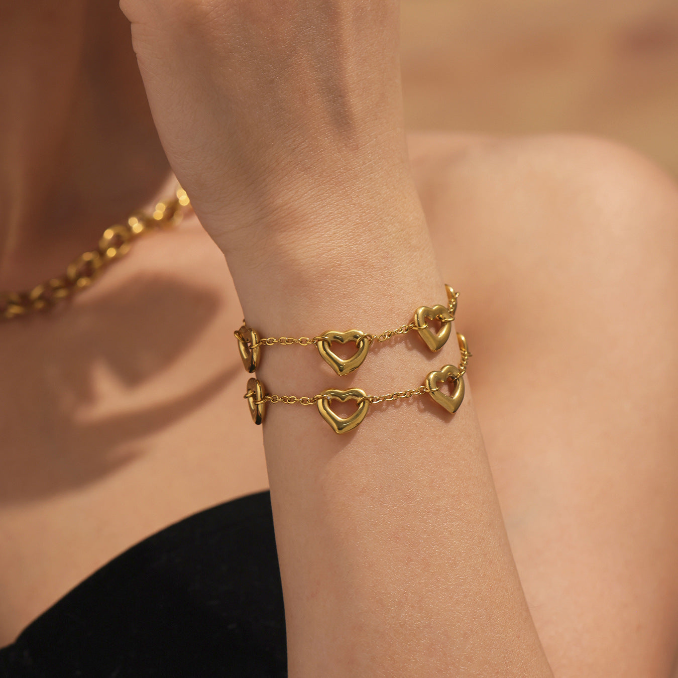 18K Gold PVD Stainless Steel Heart Shape Welded Bracelet